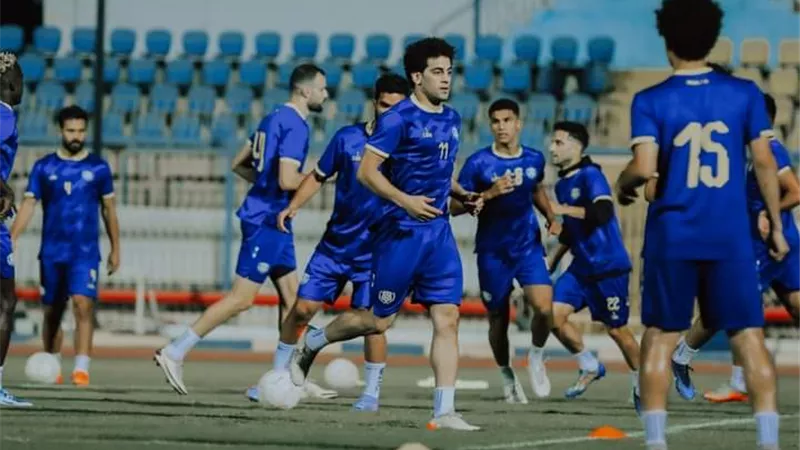 الكومى فى مران الاسماعيلى استعدادا لمواجهة غزل المحلة