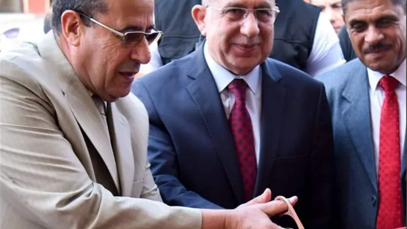 بيت الزكاة والصدقات يسلم أهالي أبوصوان بشمال سيناء ١٥ منزلا ومشغل