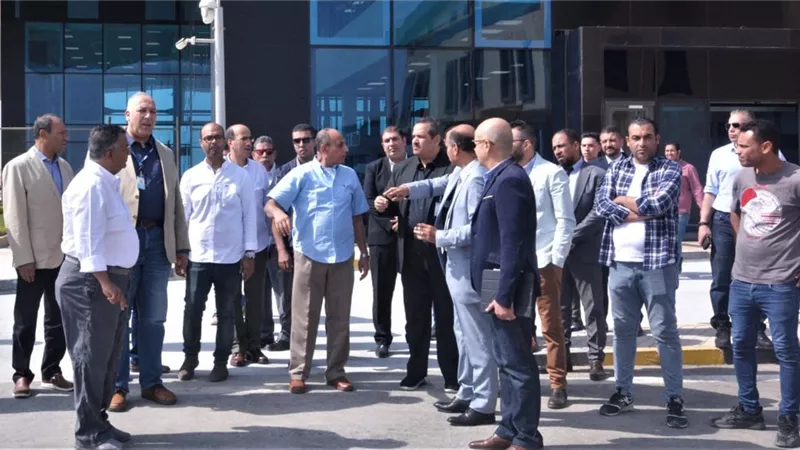 وزير الطيران يتفقد الاستعدادات النهائية لتشغيل مطار سفنكس
