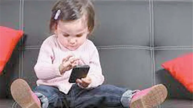 إزاي تتحكمي في موبايل طفلك؟