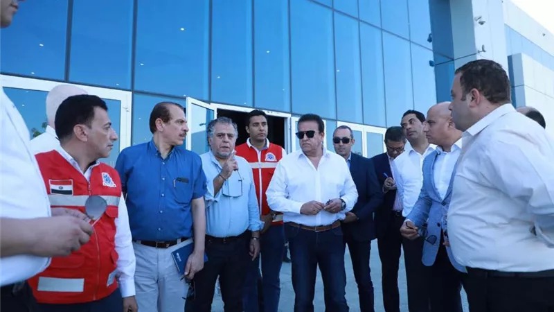 وزيرالصحة يتفقد العيادات الطبية بالمركزالدولي للمؤتمرات في شرم الشيخ