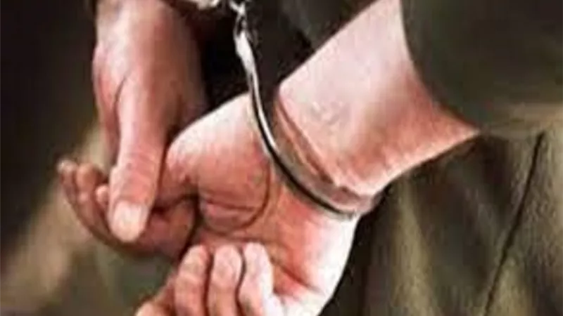 ضبط شخص انتحل صفة ضابط للنصب على المواطنين