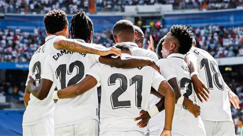 4 غائبين.. أنشيلوتي يعلن قائمة ريال مدريد لمواجهة لايبزيج