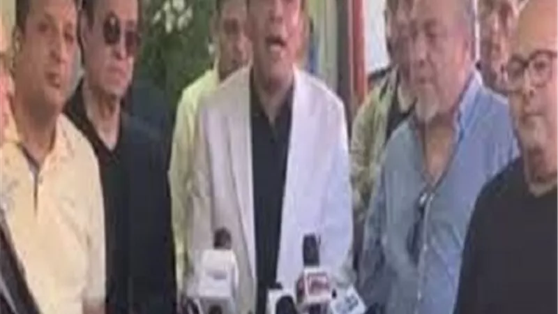 مصطفى كامل: أقسم بالله لو سمعت كلمة مهرجان تاني هشطب اللي قالها