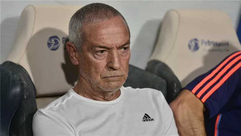 صدام مرتقب بين فيريرا ورئيس الزمالك .. تعرف على السبب