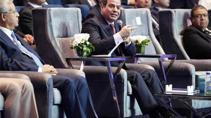 7 سنوات .. الرئيس السيسي: إنجاز حقل ظهر تكلف 25 ألف ساعة عمل