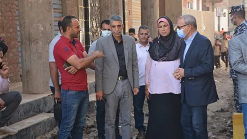 محافظ القليوبية يتفقد مشروعات حياه كريمة بمدينة شبين القناطر.. صور