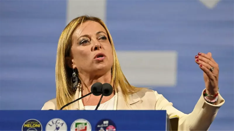 رئيسة وزراء إيطاليا تدعو إلى الوحدة داخل تحالفها الحاكم