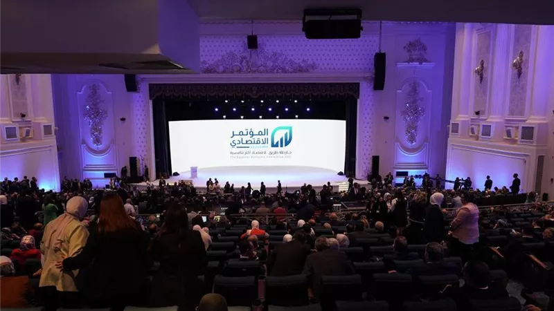 مدبولى: الازمات العالمية تسببت فى زيادة الدين الخارجى ولدينا خطة لتراجع الدين