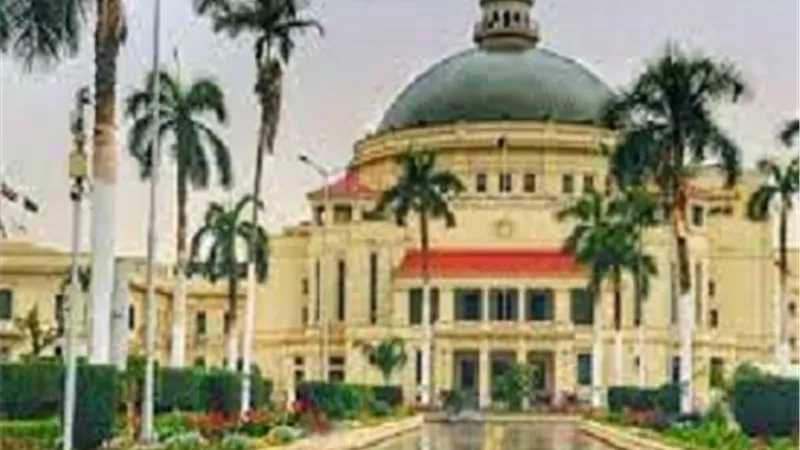 تعيين محمود مسلم و عمرو الليثى بمجلس كلية الإعلام جامعة القاهرة
