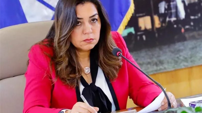 إزالة ٥ حالات تعد على أملاك الدولة بمركز فارسكور