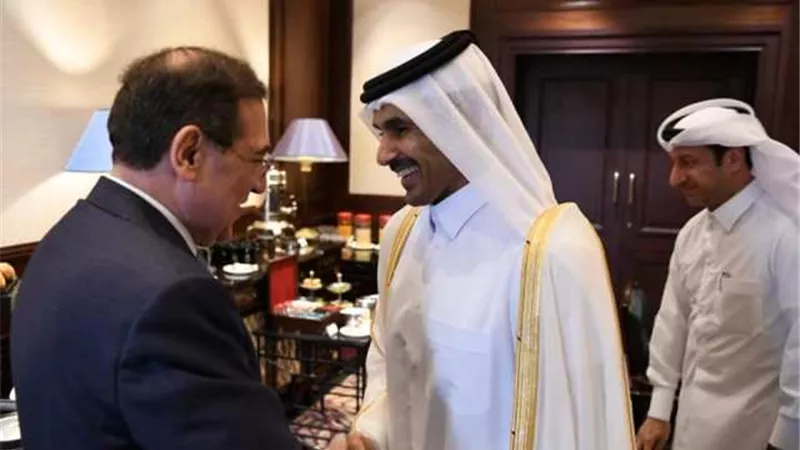 جلسة مباحثات بين وزير البترول ونظيره القطري لتطوير أوجه التعاون