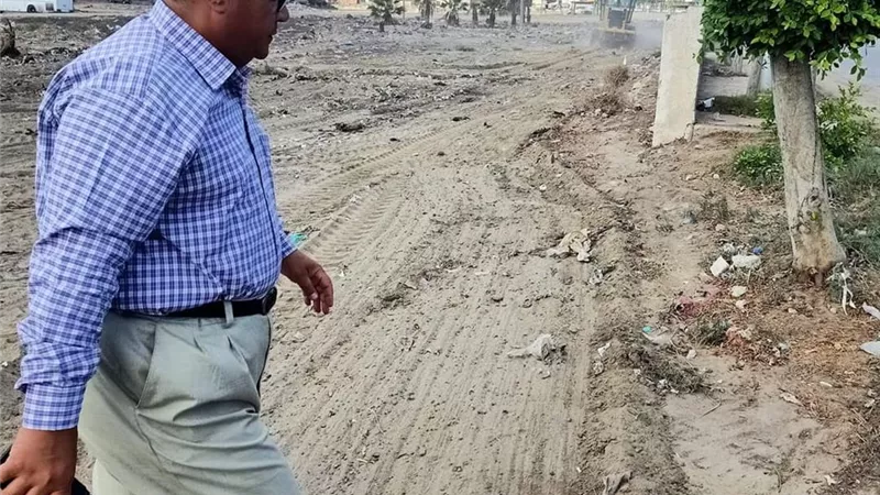 إستمرار أعمال النظافة بشوارع وميادين بلطيم
