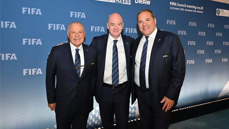أبو ريدة يشارك في قرعة كأس العالم بنيوزيلندا