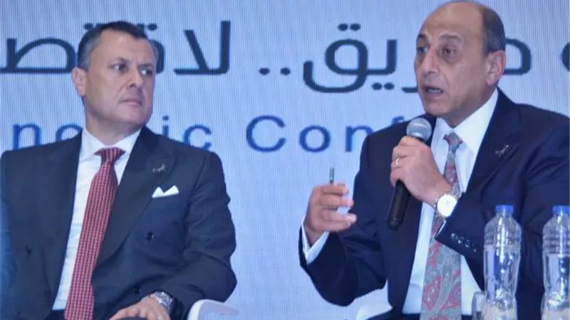 محمد عباس :تعزيز دور القطاع الخاص للمشاركة فى مشروعات النقل الجوى