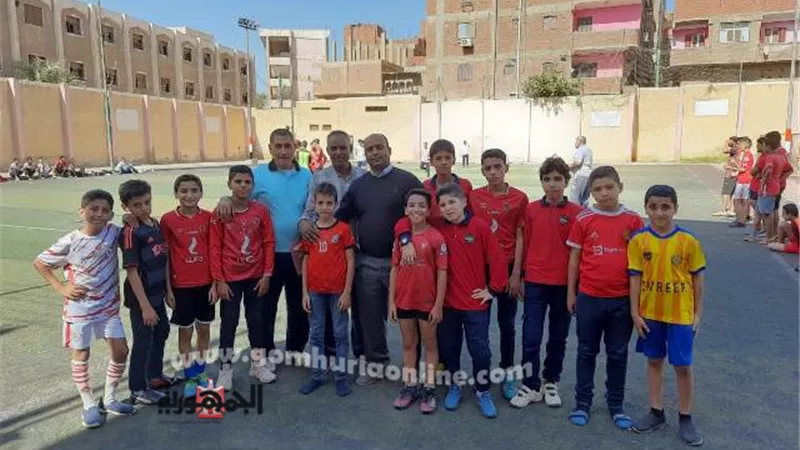 مدرسة الشهيد عادل عبيدو للغات تحصل على المركز الأول بدورى المدارس