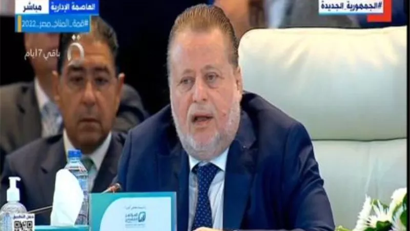 محافظ البنك المركزي يشيد بدور الدولة في النهوض بقطاع الصناعة