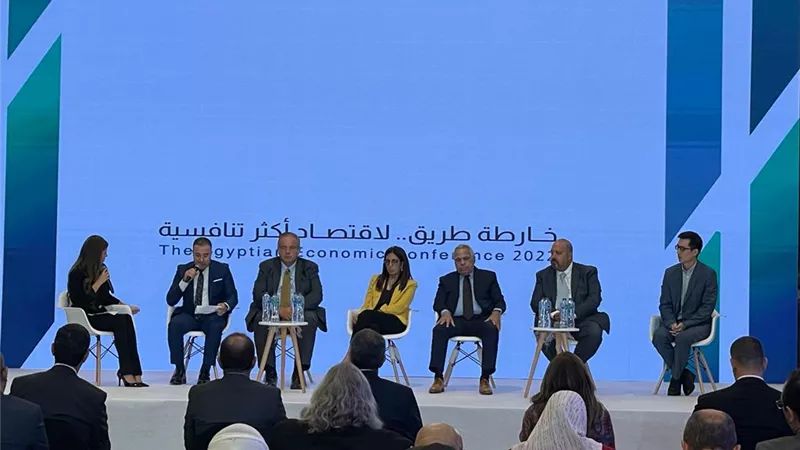 الاتصالات:حوافز للشركات العاملة بمجال التعهيد و توفيرالبنية التحتية