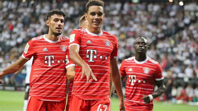 نجم البايرن: كنت استمتع بمشاهدة برشلونة عندما كنت طفلا