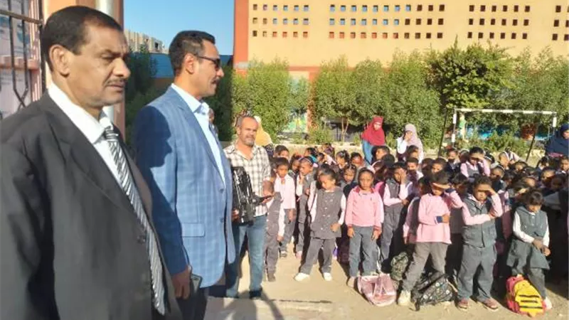 مدير عام تعليم قوص يشهد طابور الصباح بالحراجية الإبتدائية