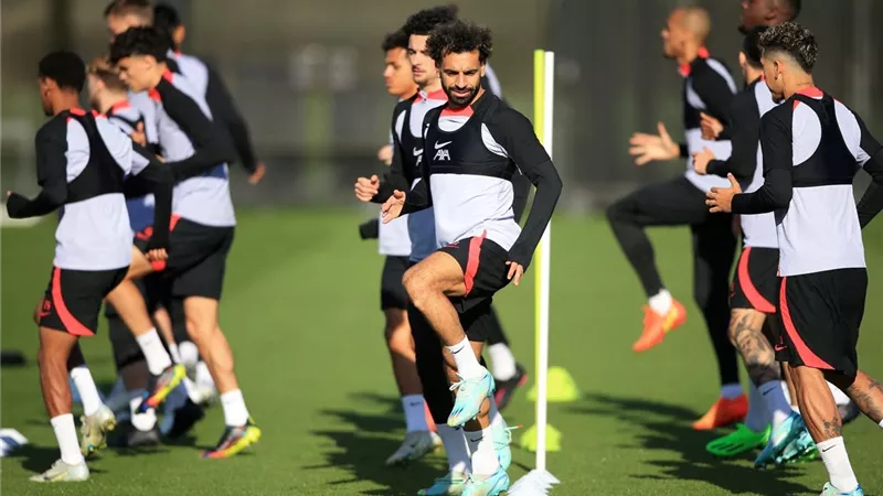 ليفربول يختتم تدريباته قبل السفر لمواجهة أياكس بدوري أبطال أوروبا