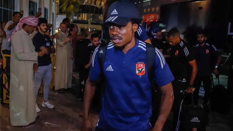 رئيس بعثة الأهلي يطمئن على ترتيبات مباراة السوبر