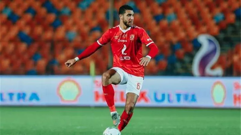 بعد خروجه من حسابات كولر .. الأهلى يحسم مصير رامى ربيعة