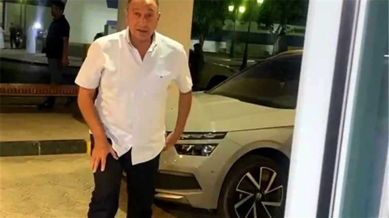 مفاجأة سارة للجماهير واللاعبين ..الخطيب يحضر مران الأهلى فى الإمارات