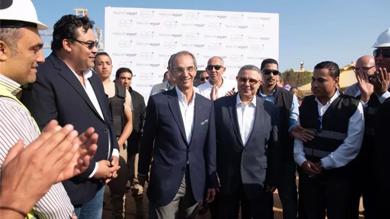 طلعت: تنفيذ الكابل الجديد ومسار طريق المرشدين ظل حلم يراود الاتصالات