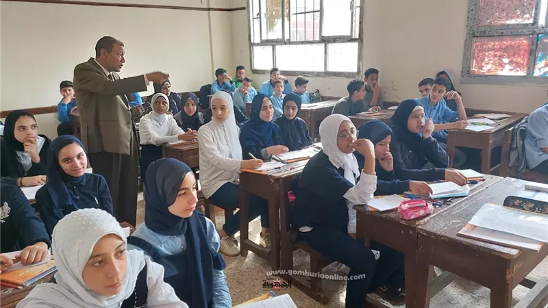 متابعة مكثفة لسير العملية التعليمية بمدارس دمياط