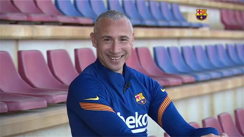 لاعب برشلونة السابق : الخروج من دوري أبطال أوروبا خيبة أمل كبيرة