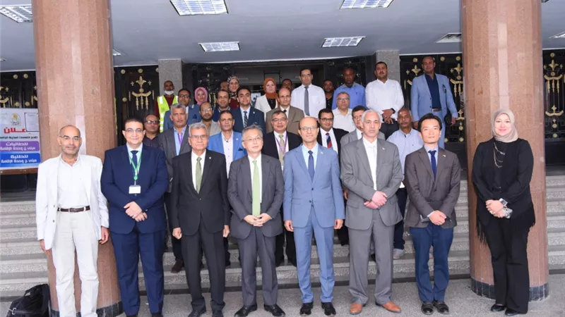 السفير الياباني يلتقي أعضاء هيئة التدريس بجامعة أسيوط..صور