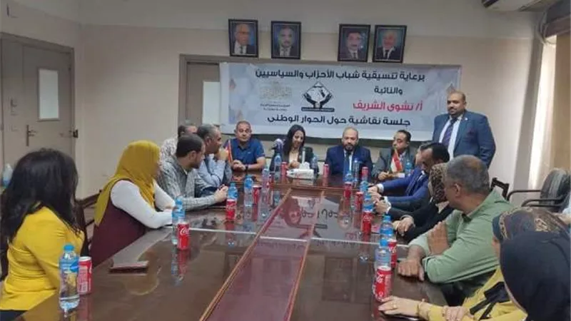 التنسيقية تنظم لقاء مع النقابة العامة للاتصالات لبحث مشكلات العمال