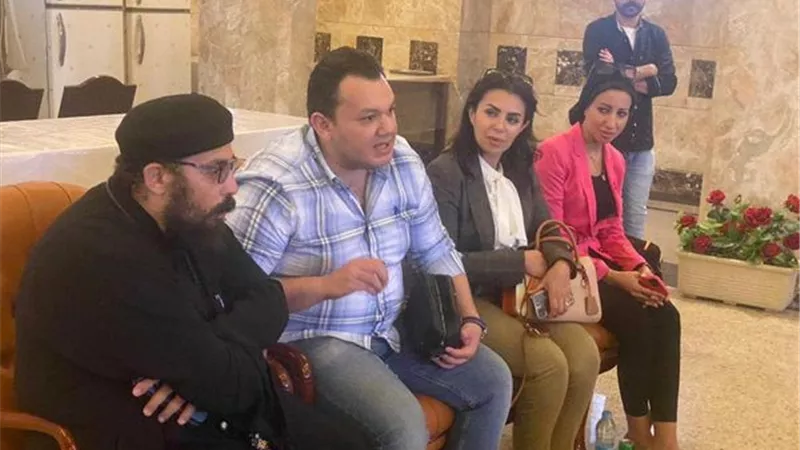 تنسيقية شباب الأحزاب تلتقي بالشباب والأهالي بقرية درنكة ضمن فعاليات الحوار الوطني