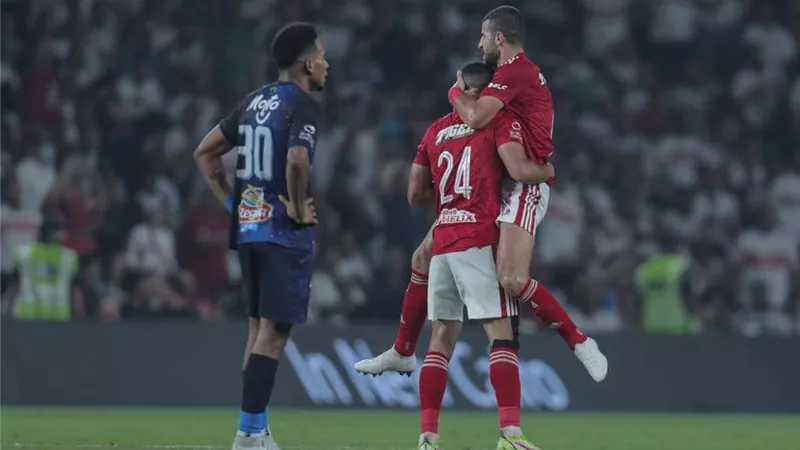 ساعة من اللعب .. الاهلى يحافظ على تقدمه أمام الزمالك بهدف سافيو