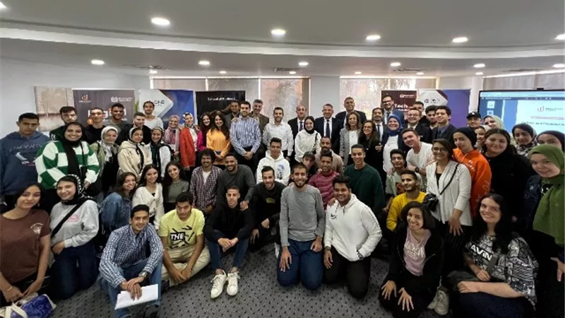 كلية الإدارة بجامعة بدر تنظم تدريب للطلاب عن الشمول المالى والتحول الرقمى.. صور