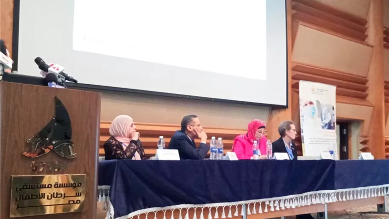 بيوت الخبرة العالمية تتبادل بحوث علاج الأمراض المعدية بمستشفى 57
