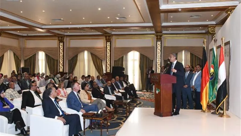 محافظا الفيوم وبني سويف يشهدان المهرجان الأول للنباتات الطبية والعطر
