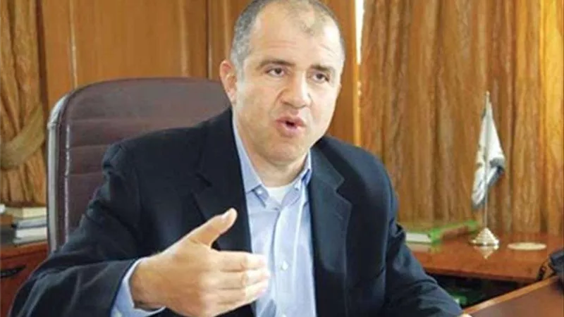 رئيس اتحاد الصناعات يطالب بإعطاء الرخصة الذهبية لكل المصانع