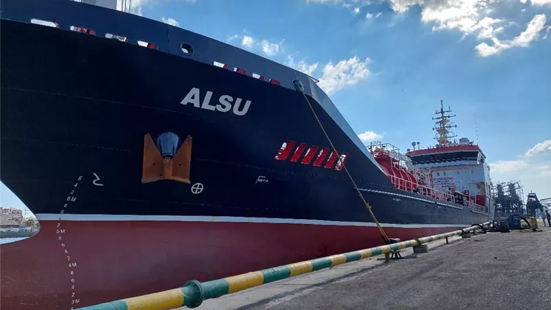 ميناء غرب بورسعيد يستقبل السفينة ALSU .. شحن 3100 طن صودا كاوية