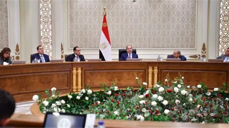 المتحدث الرئاسي ينشر صور لقاء الرئيس السيسي مع رجال الأعمال القطريين