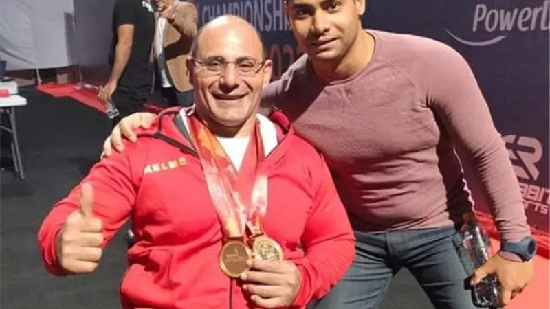 محمد إيهاب يؤازر منتخب رفع الأثقال البارالمبى فى البطولة الافريقية
