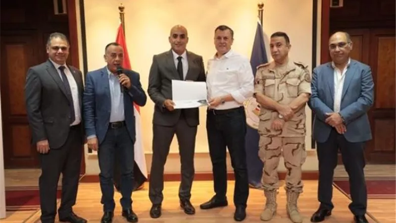 وزير السياحة والآثار يعقد الملتقى الأول للقيادات العليا والوسطى وهيئاتها