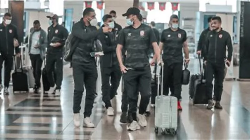 بعثة الأهلى تعود من الامارات بعد التتويج بكأس السوبر المصرى