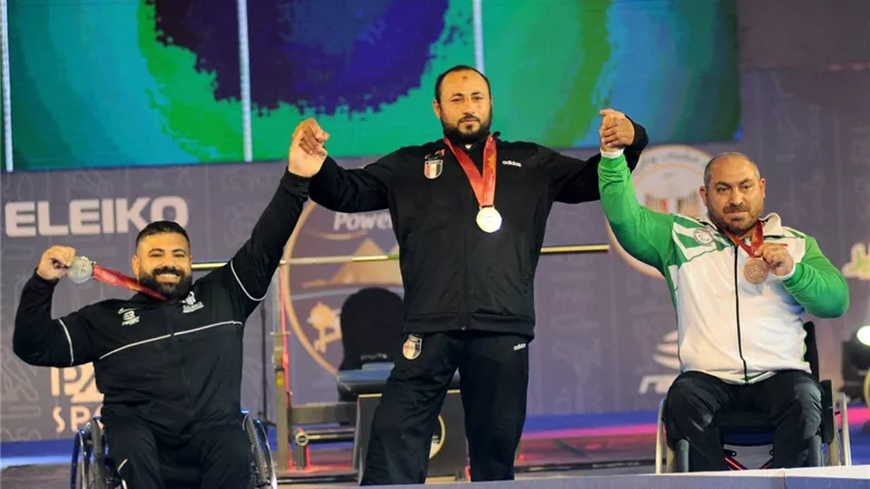 عبد الباسط بسيونى و هانى محسن يتوجا بميداليات بطولة رفع الأثقال