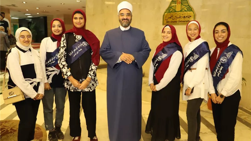 أمين الفتوى لطلاب عين شمس: أكبر صنم في حياتنا هو صورتنا عن أنفسنا