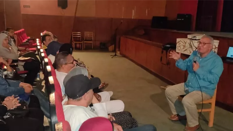 برا المنهج .. علي مسرح ثقافة السويس