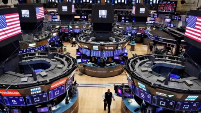 وول ستريت تواصل الأداء الإيجابي.. وداو جونز يقفز 5.7% في أسبوع