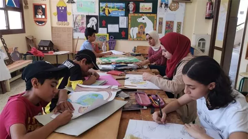 طلاب هيها الموهوبين في ورش التغيرات المناخية