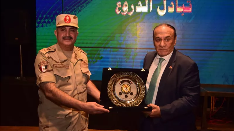قيادة قوات الدفاع الشعبى والعسكرى تشارك وزارة التربية والتعليم والتعليم الفنى المرور على إحدى المدارس الثانوية الفنية العسكرية